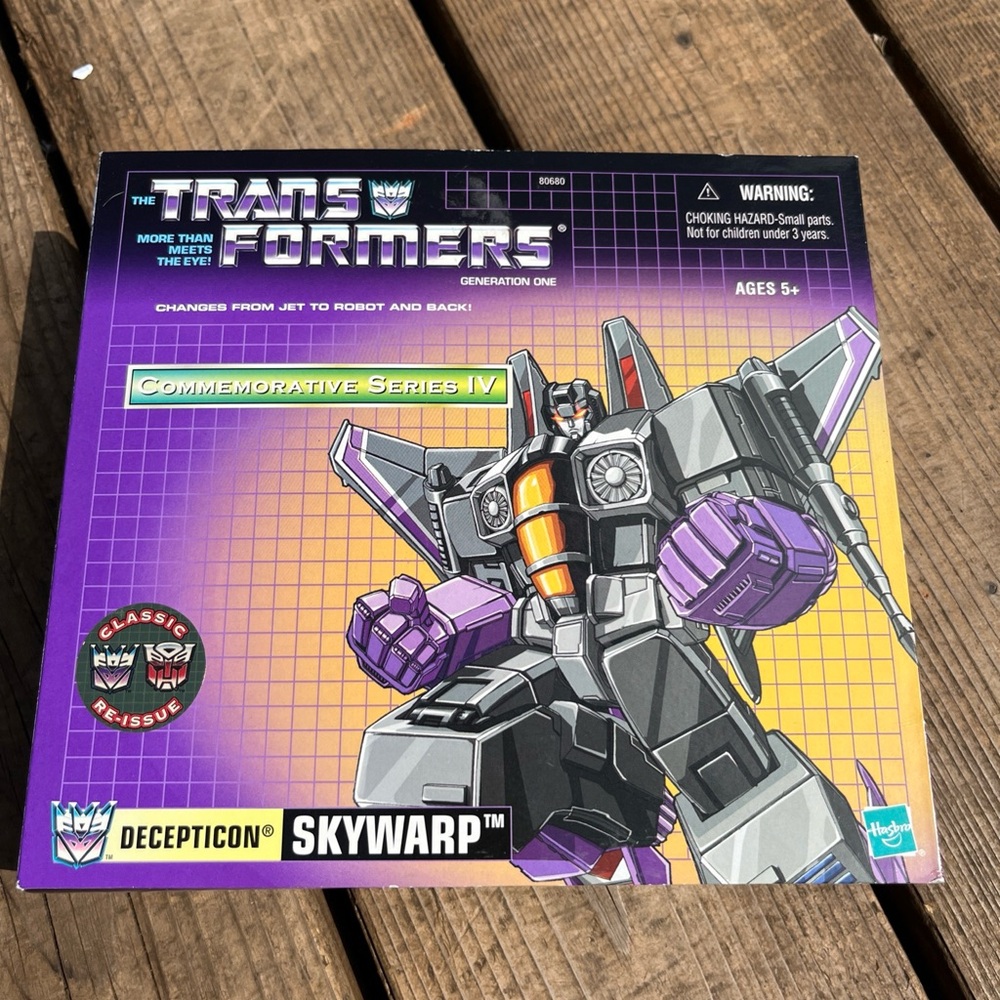 Skywarp Transformers G1 Commemorative Series IV Figure w/ Box 2002 Hasbro